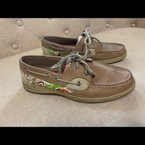 Womens sperrys